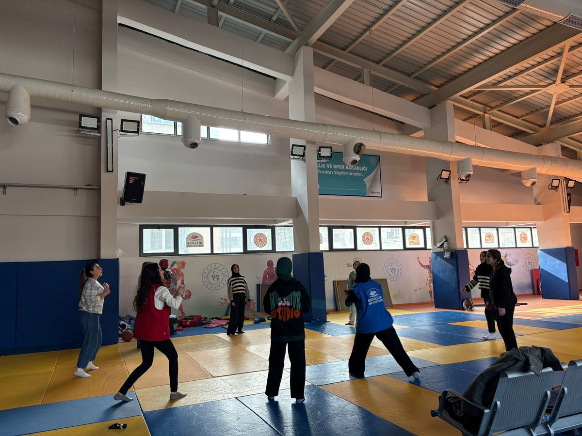 Şanlıurfa Gençlik Merkezi tweet media