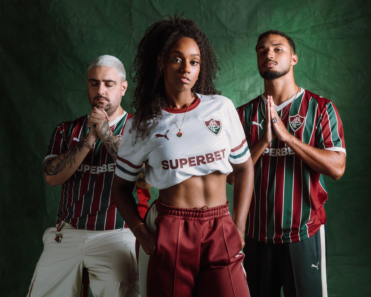 Acabou a espera, Tricolor! 😍🇭🇺 Nossas impecáveis Armaduras Home e Away 2026 da <a href="/pumabrasil/">pumabrasil</a> já estão disponíveis para compra nas lojas físicas e no site oficial: loja.fluminense.com.br 🛒

#HomeJersey #AwayJersey #Fluminense #Fluzão #Tricolor