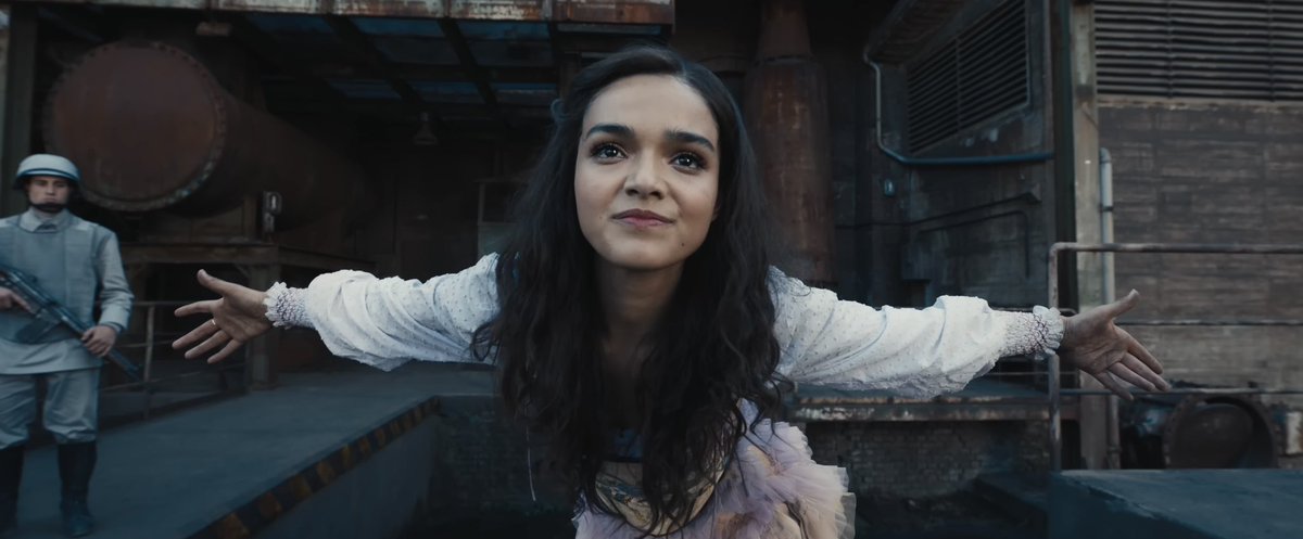 ZeglerSource's tweet image. The PERFECT Lucy Gray Baird btw.