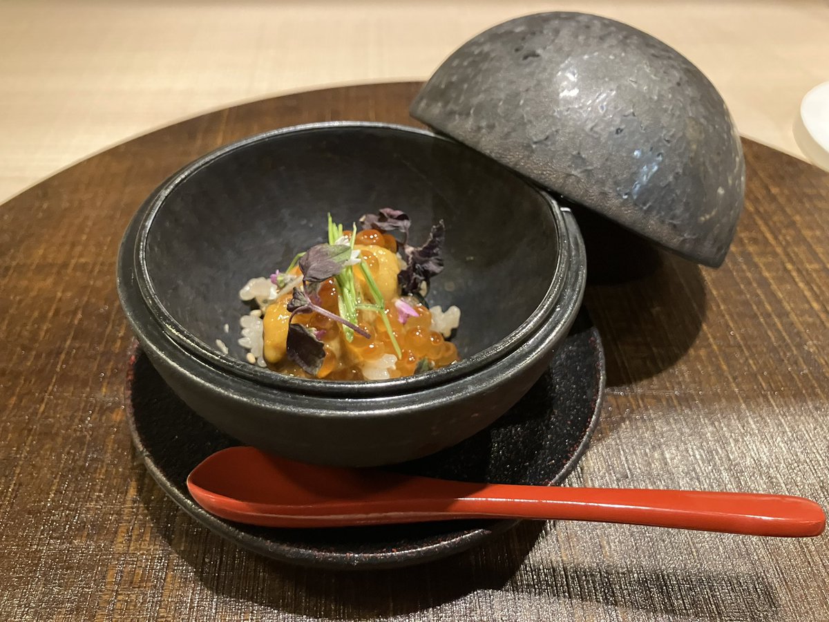 今更ながら、これは年末のお寿司とお料理
#鮨的場 #的場 #寿司