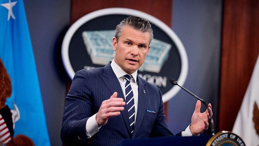 bennyjohnson's tweet image. BREAKING: U.S. forces have boarded a Russian-flagged oil tanker linked to Venezuela near Iceland, according to Fox.