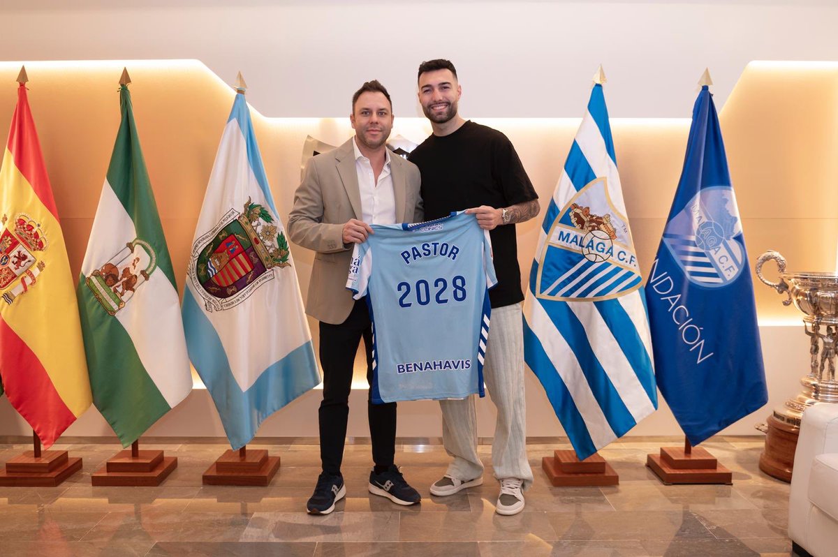 RoberVilas's tweet photo. Feliz por la renovación de Álex Pastor en el @MalagaCF! “Las lesiones ponen a prueba el cuerpo, pero revelan el carácter.” https://t.co/V4CRmRvebs