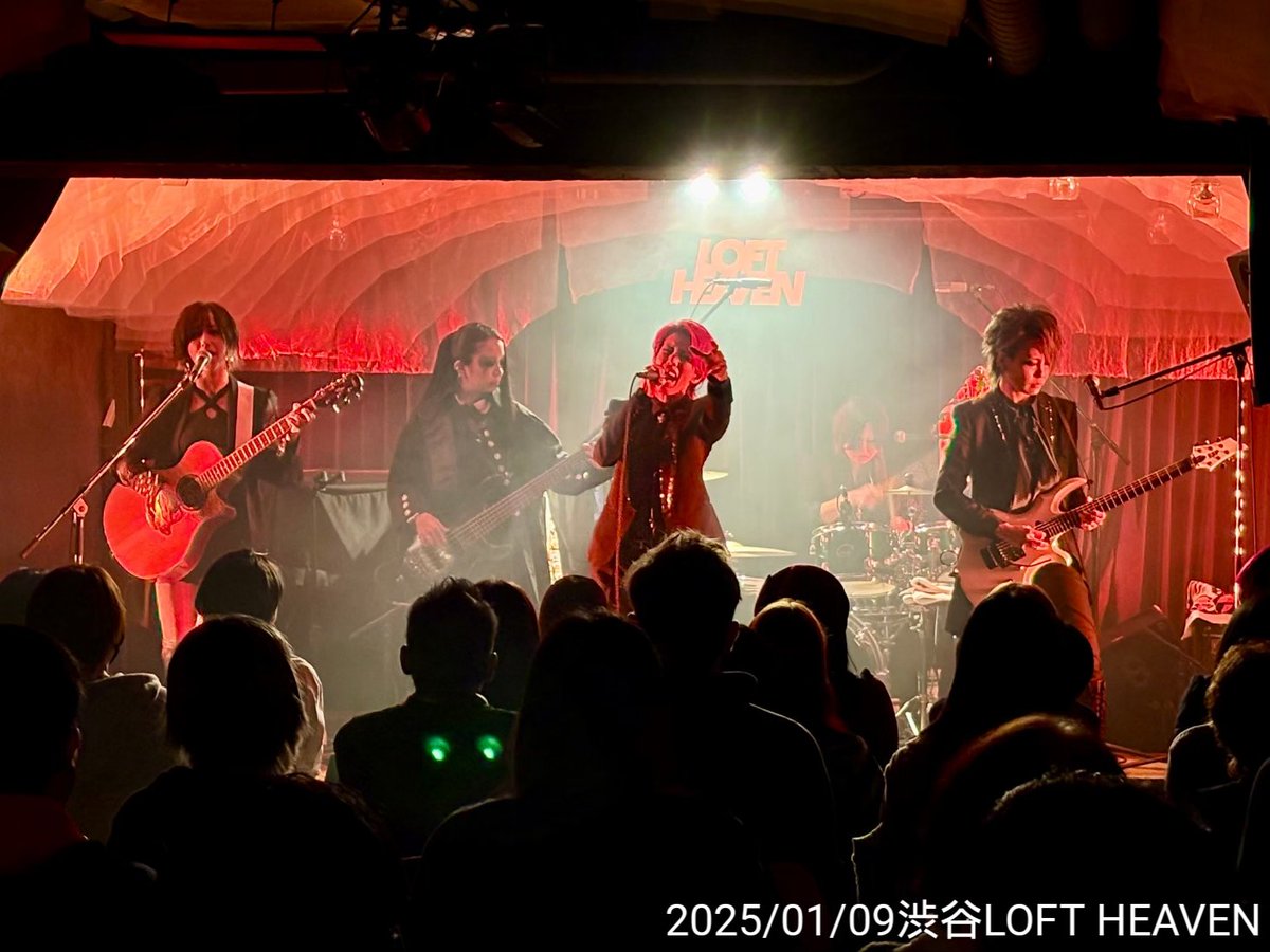 existxtrace_19's tweet image. ‼️明日開催‼️

exist†trace ONE MAN SHOW
19’z Premium Party. 17
〜バラード &amp;amp; トークナイト〜

★2026年1月9日(金)
渋谷LOFT HEAVEN
OPEN18:30/START19:00

🎟️一般チケット販売中‼️
▶fanicon.net/tours/2993/420…

チェキも是非ゲットしてくださいませ😆🎶