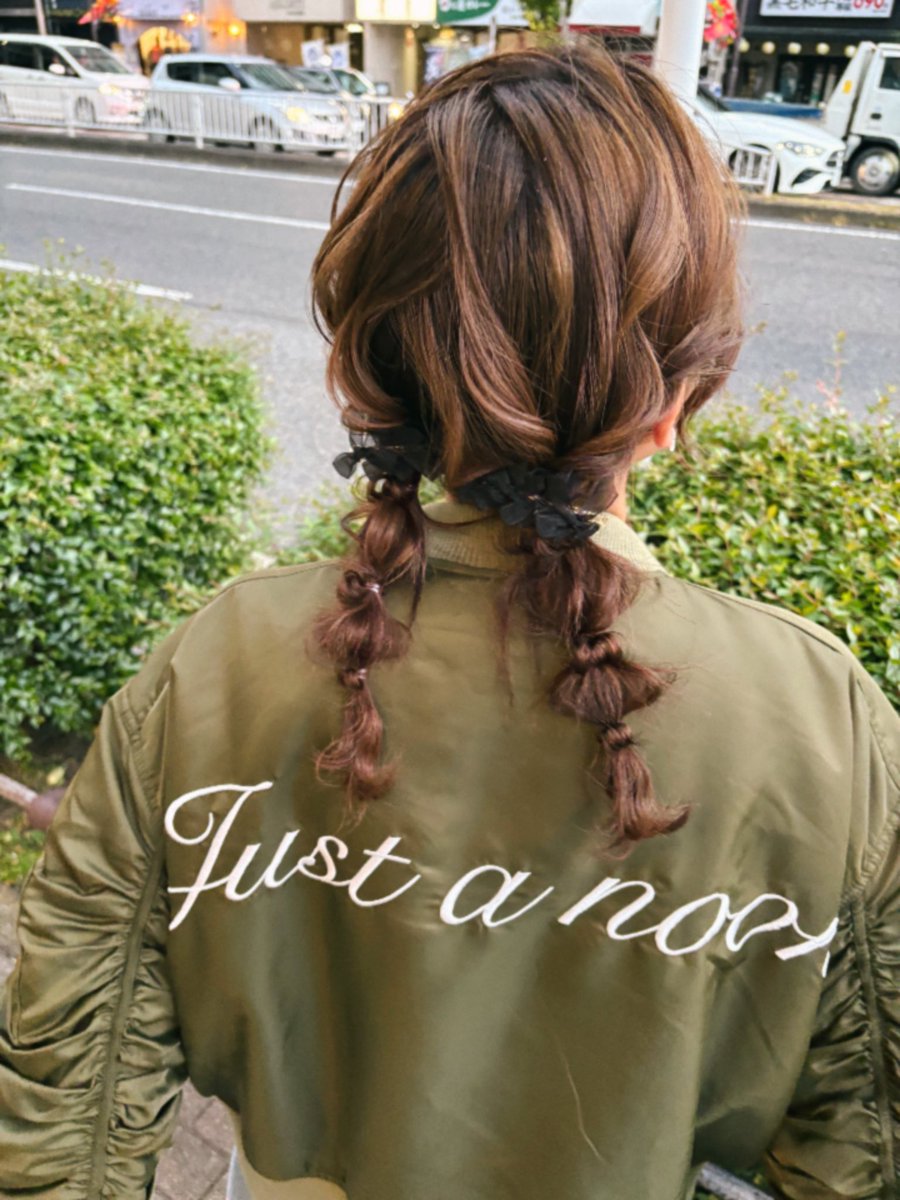 新アーティスト写真撮影の時のヘアアレンジ✌🏻 ̖́-🩷

 #アーティスト写真  #ヘアアレンジ #ソラナ  #ラフルーム