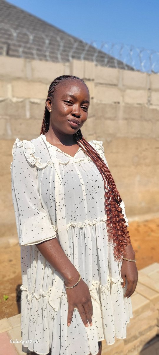 Awannah17's tweet image. Just a girl and her big forehead ❤️