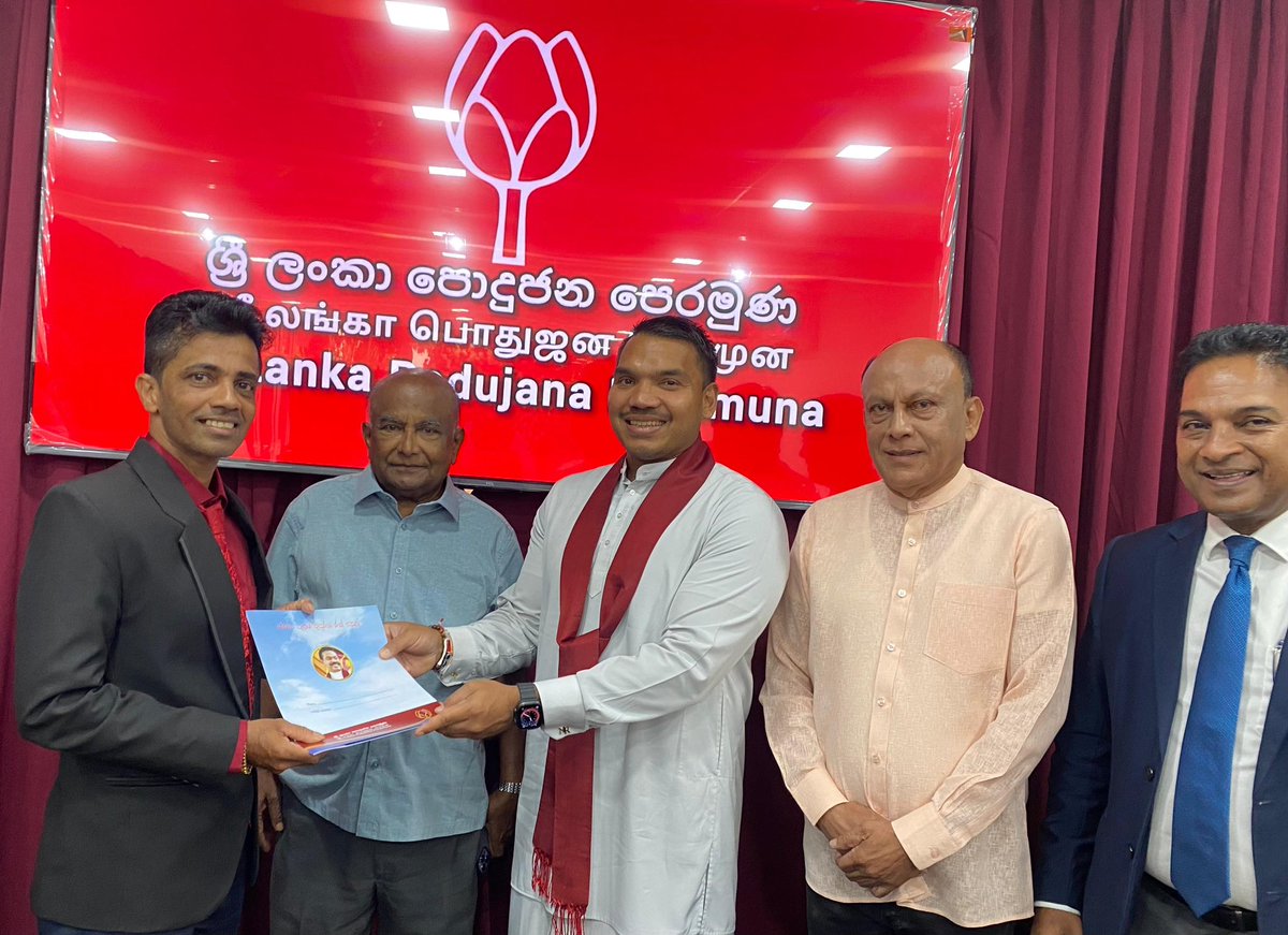 RajapaksaNamal's tweet photo. Today, we officially handed over appointment letters to another group of district coordinators at our party office in Battaramulla. Congratulations to all as we continue building a stronger connection with our communities.
#DistrictCoordinators #SLPP https://t.co/4I6DVWyLH4