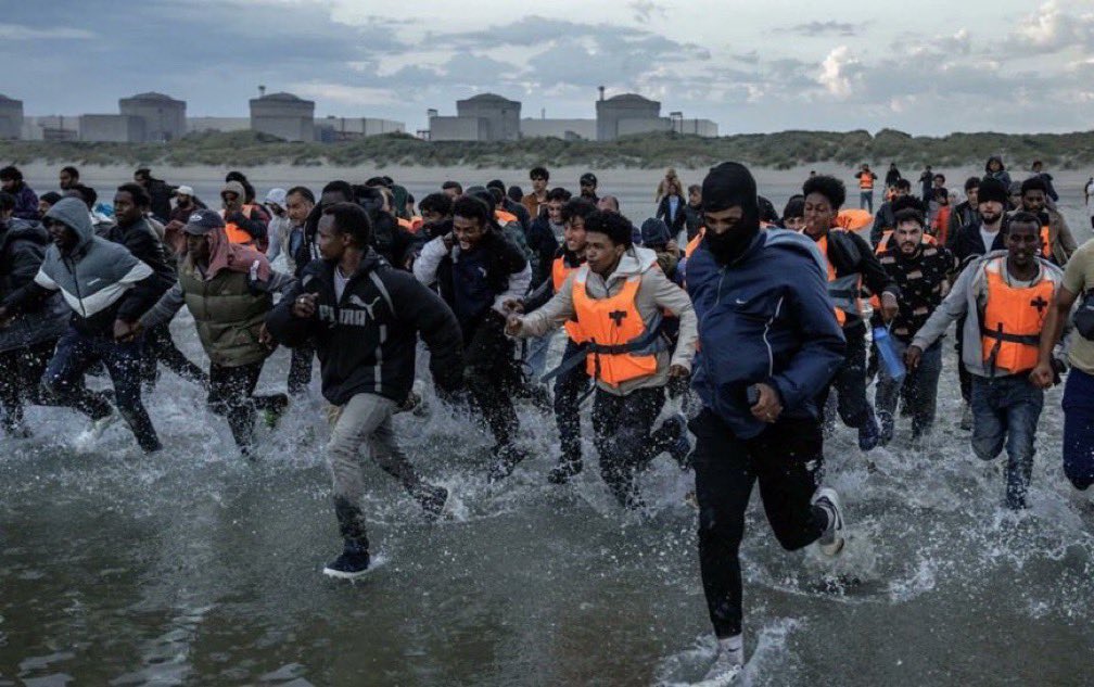 C_3C_3's tweet image. This is the plan…

Import a new voting block from the 3rd World.

Bribe them with free government benefits for their votes.

Never lose elections again.

Become 1 party totalitarian governments that rule with iron fists.

Destroy Western Civilization and Culture.

It must stop.