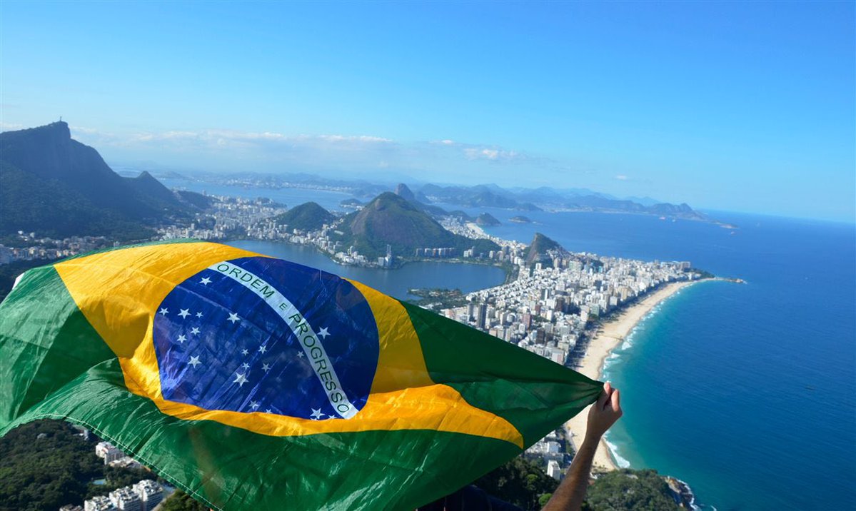 Brazil_Airways's tweet image. #BRASIL🇧🇷 Pela Primeira vez na História o Brasil recebeu 9.2 Milhões de Turistas Internacionais 

Os 3 Países que mais enviaram turistas foram:

🇦🇷Argentina: 3.3 Milhões 

🇨🇱Chile: 800Mil 

🇺🇸Estados Unidos: 759Mil