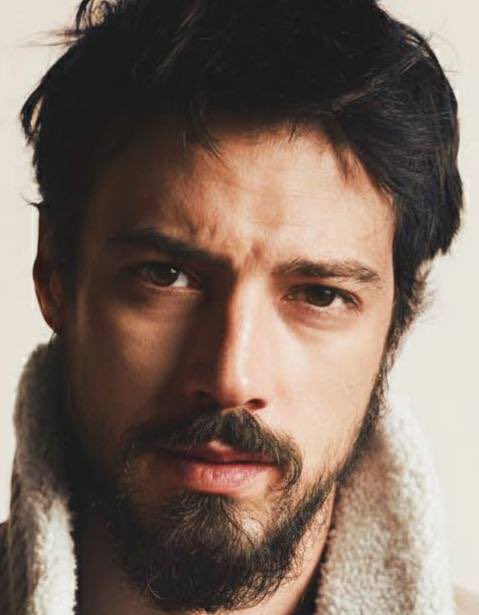 Mina, seni kimin büyüttüğünü, yetiştirdiğini unutma. Çocuklarının sonra lazer epilasyonuna ihtiyaç olsun ömürünün sonuna kadar için değil