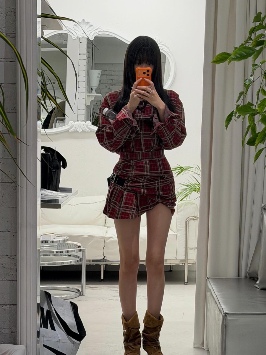 selsyoojung's tweet image. HER BODY TEA #MunKaYoung