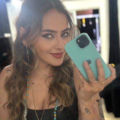 Gabileg's tweet photo. #NovaFotoDePerfil https://t.co/o7pcqlqj4A