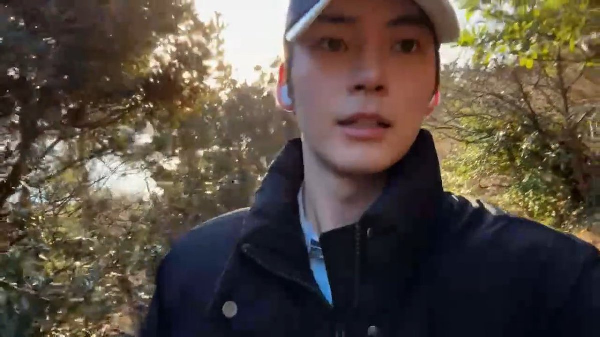 6bin13's tweet image. 옷오래입는남자정말호감