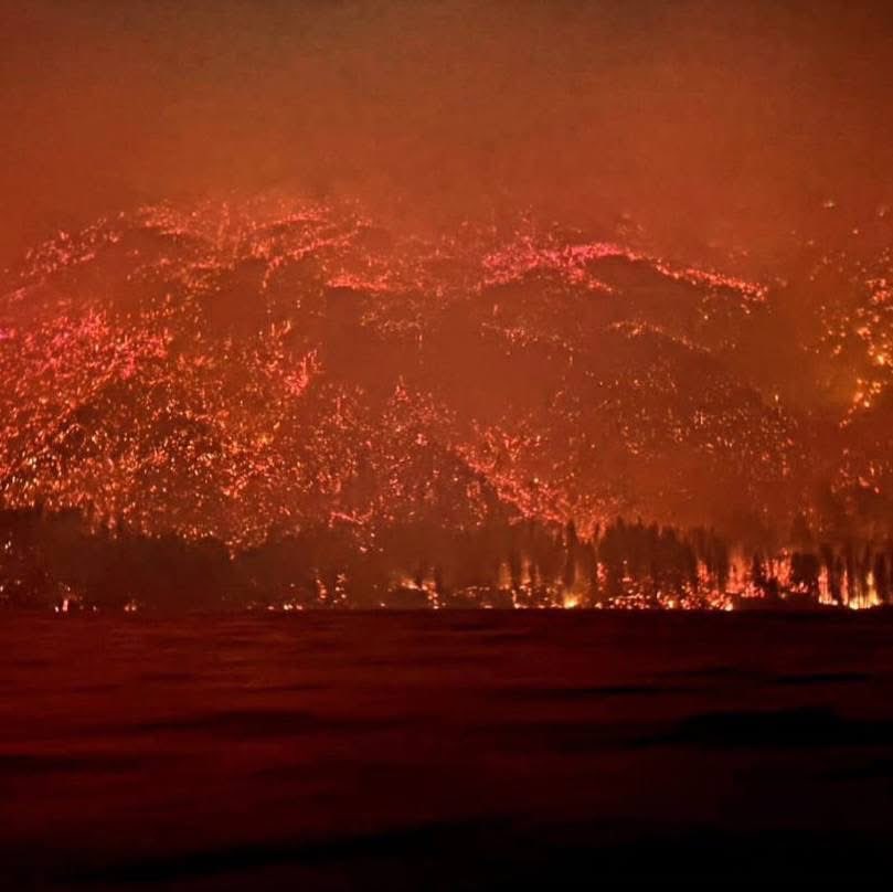 🔥 La Patagonia arde y la situación es crítica

Más de 700 personas evacuadas en Chubut por el avance imparable de los incendios forestales.

🚨 El fuego no espera.
🌲 La naturaleza pide ayuda.
🤝 La prevención y la información pueden salvar vidas.

👉 Compartí