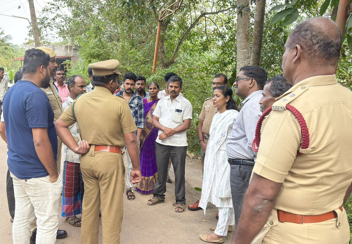 A complaint received from the people that a strange animal hunted more than 8 goats in the Semmangalai, Vilavancode Constituency.
I informed and took the officers of fire and forest departments, BDO and made an effort to find and eliminate that strange animal from the spot.