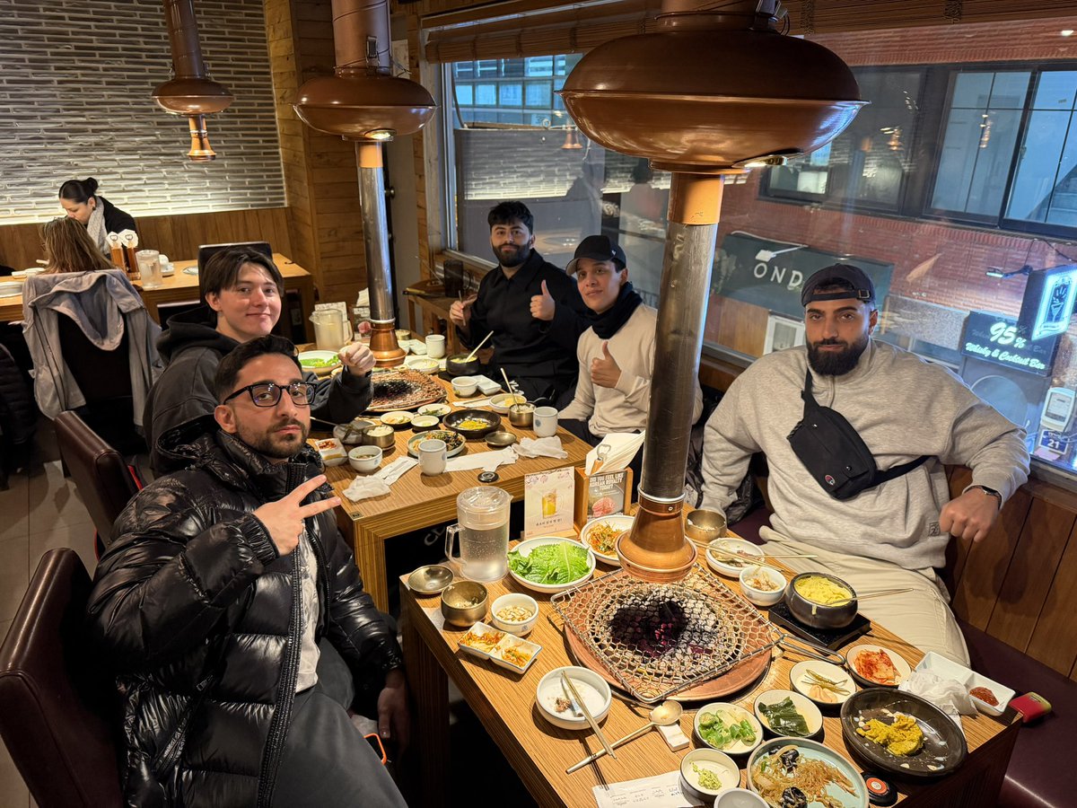 Cookiemanman's tweet image. Korea Day 2 🙌