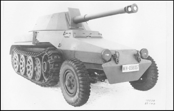 AdeptusArkain's tweet image. The German 7.5cm Selbstfahrlafette L/40.8 Modell 1/2.

Using a 7.5cm Rheinmetall-Borsig anti-tank gun it was to be mounted on the Bussing-NAG BN10H halftrack. While each prototype varied they had a crew of 4, were roughly 6.08t and could go 60kmh.