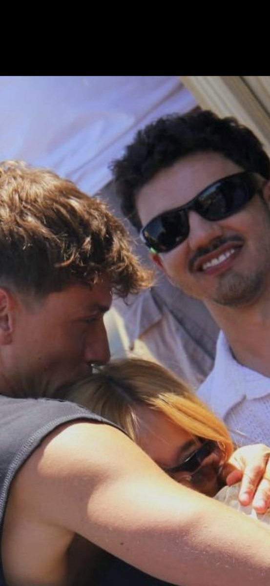 #nadiedicenada todos somos el señor de anteojos