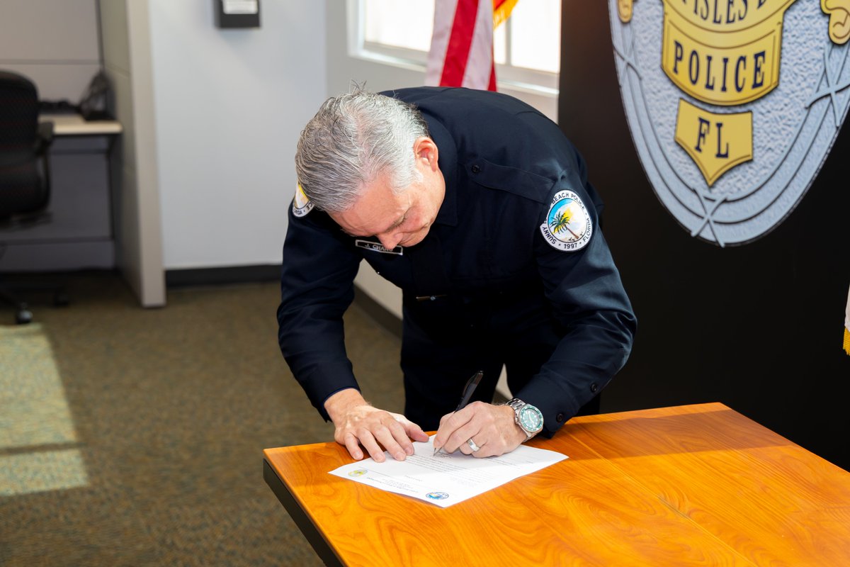 SIBPD's tweet image. Congratulations to Officer Jose Chang on being officially sworn in as the newest member of the Sunny Isles Beach Police Department. We are grateful for your commitment to serving and protecting our community.
