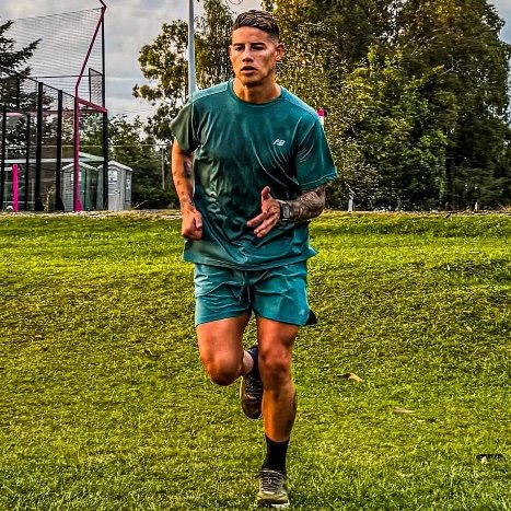 InfoJR10's tweet photo. 💪🏻🇨🇴 #JamesRodriguez #JR10 https://t.co/tIe00HrZRl