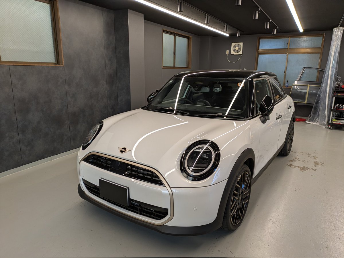 klaxingsv's tweet photo. SWISSVAXワックスコーティング
BMW MINIにエンデュランスを施工させていただきました
濡れた様な奥深い艶ワックスでしか出せない艶です
#klaxing
#クラクシング
#swissvax
#スイスバックス
#ワックスコーティング
#MINI
#東京都
#板橋区 https://t.co/gXdqpaw8lR