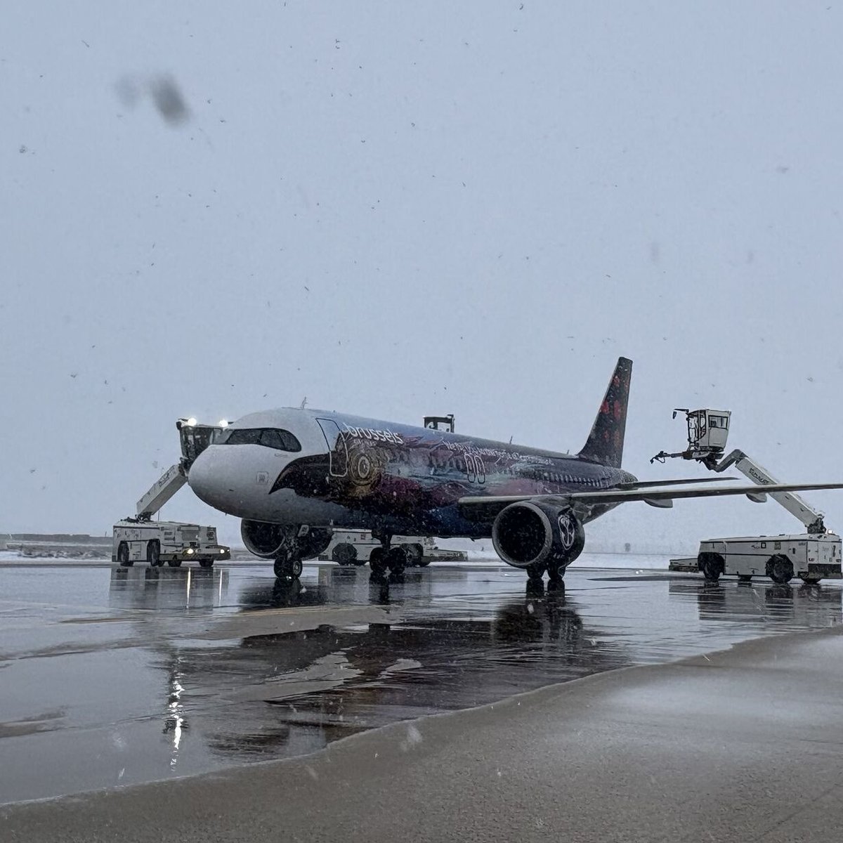 Image for the Tweet beginning: Opérations de dégivrage et de