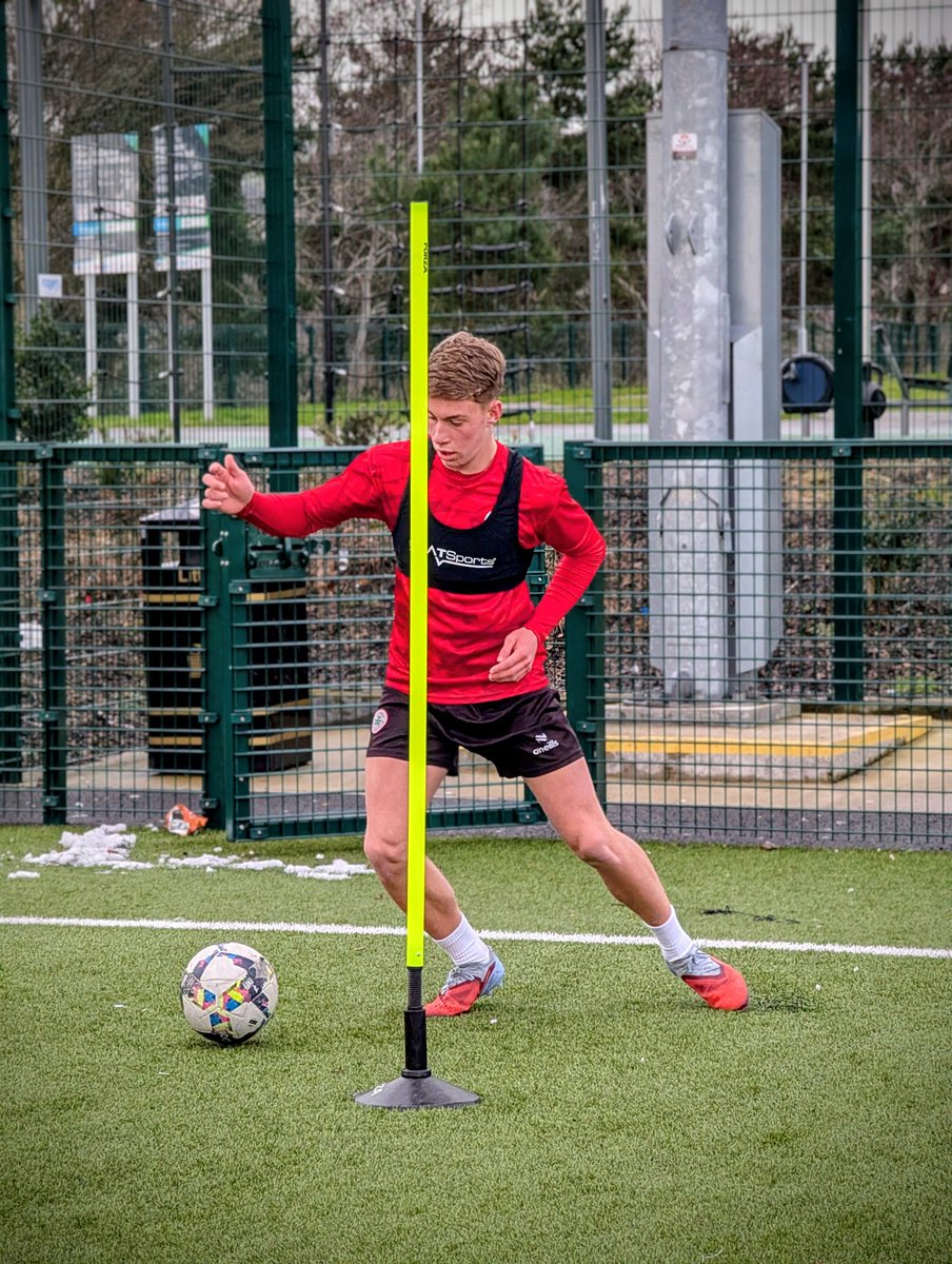 CliftonvilleFDC's tweet photo. MD-2 Preparation | U18s
Another strong Matchday-2 session completed with the U18s.
Focused work on structure, detail, and decision-making as we build towards the weekend.
Developing players the right way — every day.
🔴⚪ #MD2 #PlayerDevelopment #CliftonvilleFC #AcademyPathway https://t.co/YU3lZyASWn