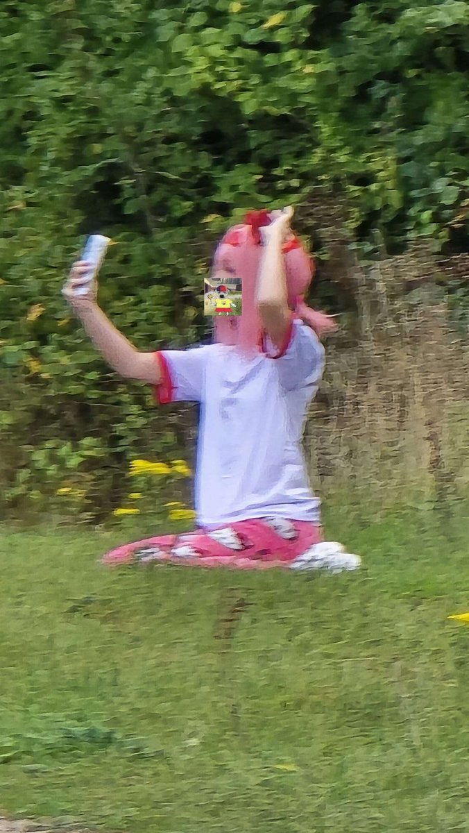 Milkmeray's tweet image. Man Cosplayers just be anywhere nowadays