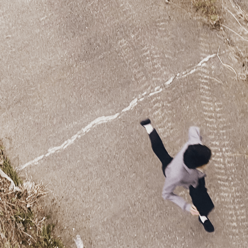 themagazinetcj's tweet image. 昨年結成、フレッシュかつローファイ
京都発4人組バンドOo（ウー）
1st EP『家出』
linkco.re/HUqzhmdM

バンド初の正式音源
表題曲含む全6曲収録

#Oo #家出