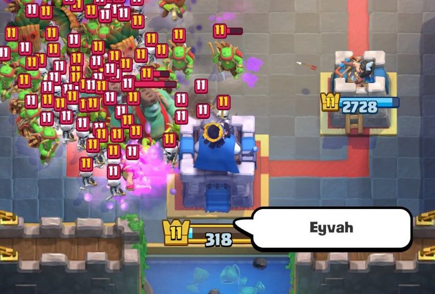 İ20 süren kapalı ve güneş gözlüklü kadın şoför