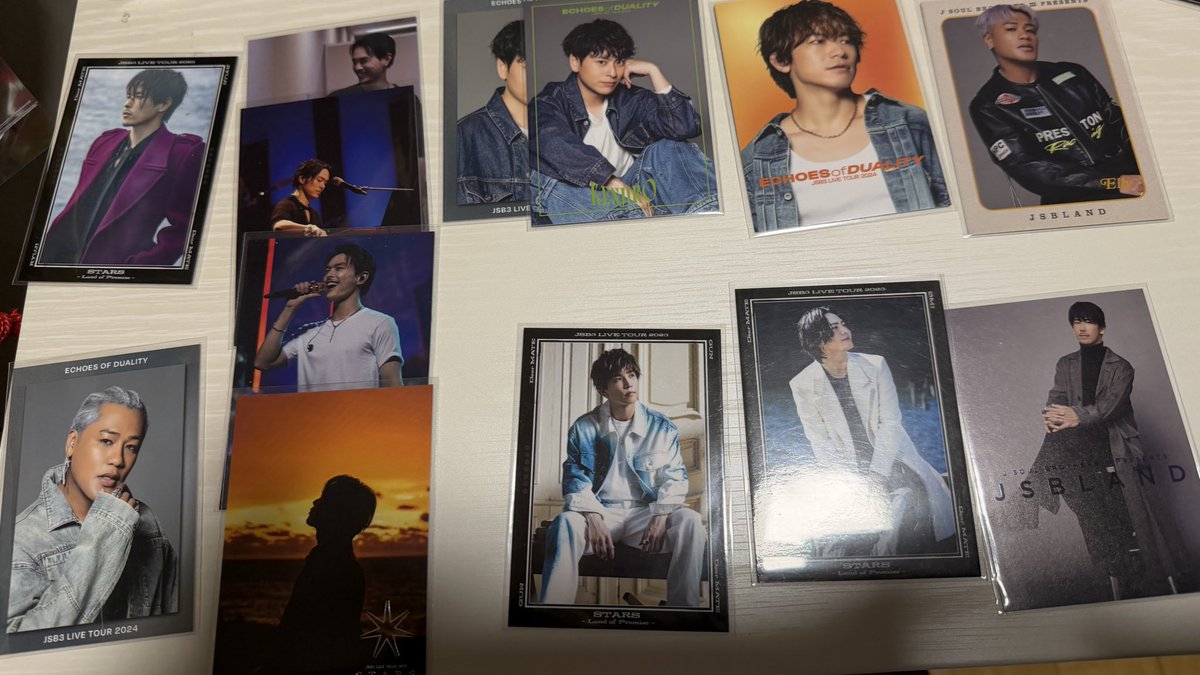 brmu4cL's tweet photo. トラステ　過去物
譲　画像のもの
求　佐野玲於　陣　山本彰吾　岩谷翔吾
　GENE RAMPAGEなんでも検討
(所持済みの場合、お断りする場合あり)
#トラステ交換 https://t.co/lidLuc4bwK