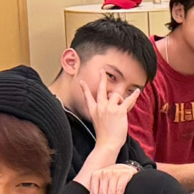 howoosol's tweet image. 🥹🫳