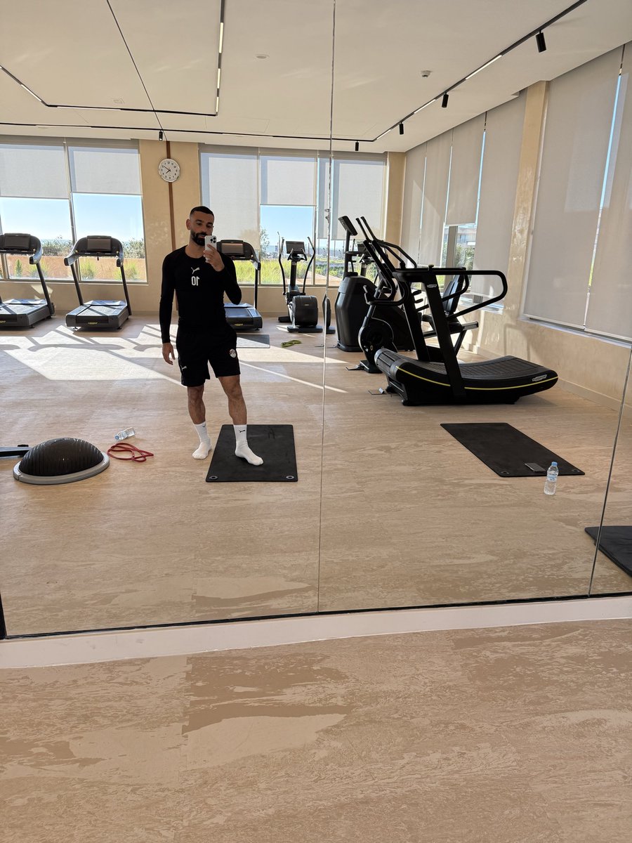 MoSalah's tweet image. 