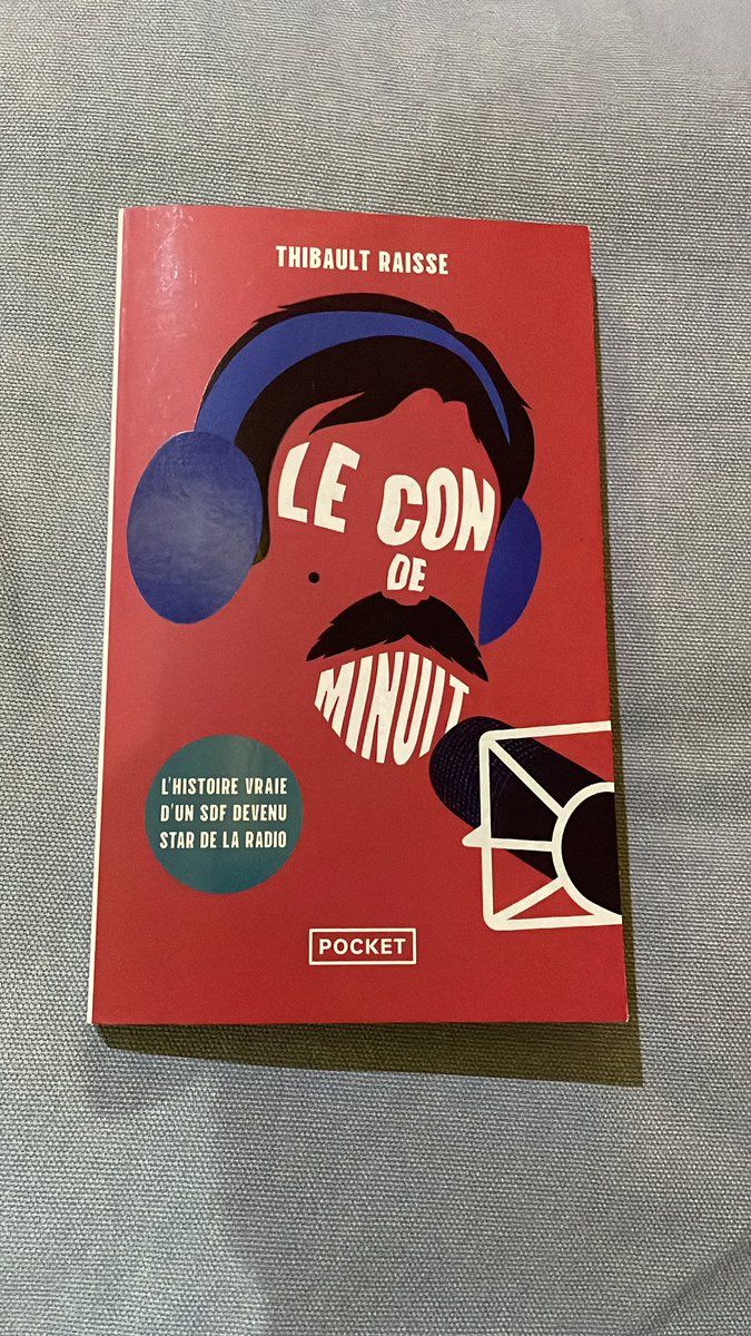 FLebrecht's tweet photo. En lecture …. https://t.co/59TRjwbo2e