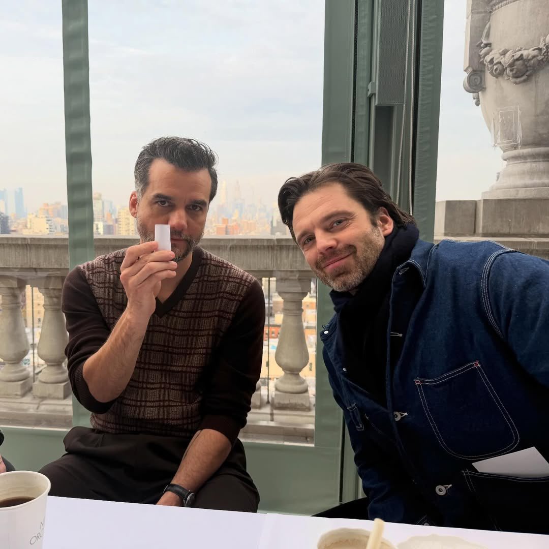 SEBASTIAN STAN E WAGNER MOURA JUNTOS EM NOVA YORK!!!!!!