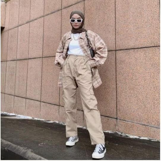 Thblz's tweet photo. Cek CELANA CARGO PRIA WANITA UNISEX | STACIE POCKET PANTS S-XXXXL | KARGO HIGHWAIST PREMIUM JUMBO dengan harga Rp70.000. Dapatkan di Shopee sekarang! https://t.co/66wVXlOy91 https://t.co/9VFQ1EGMyN