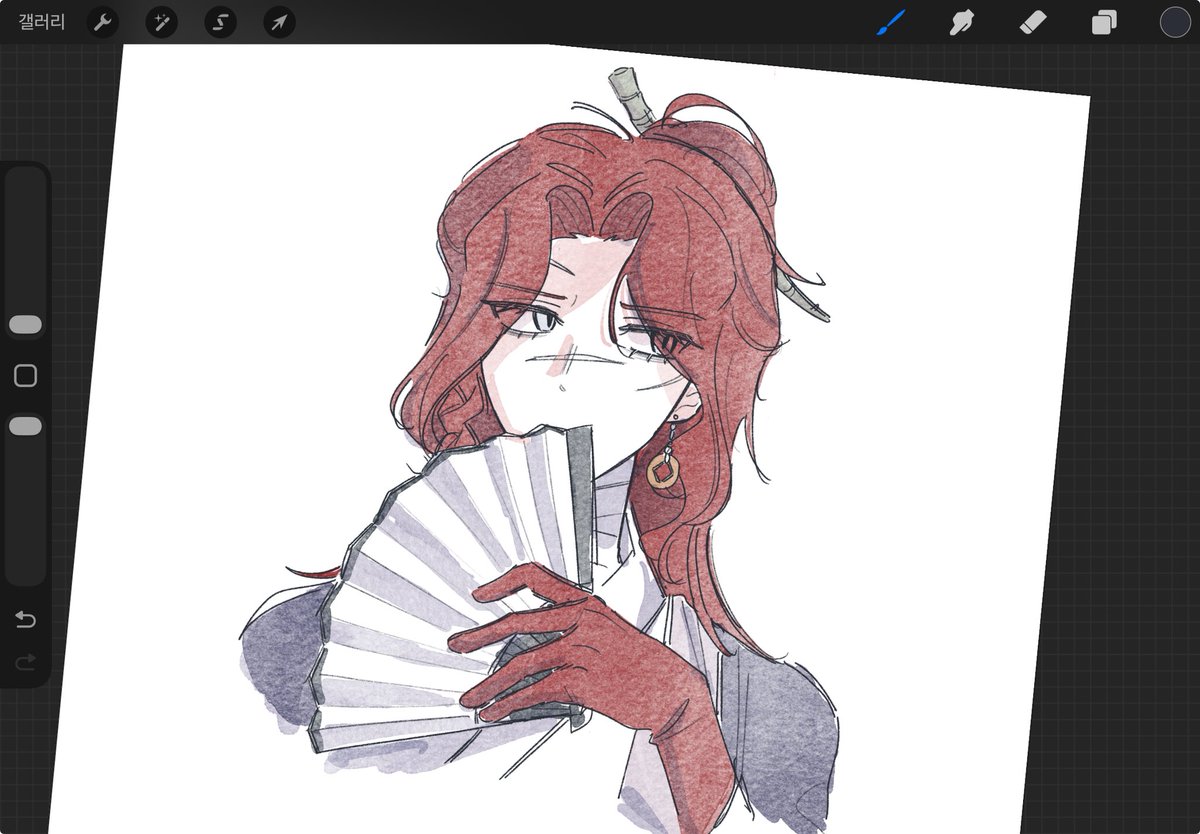 I’m sorry if it’s not okay that I drew fan art of your design 🥺
The costume was so beautiful that I really wanted to draw 😭I love this!!