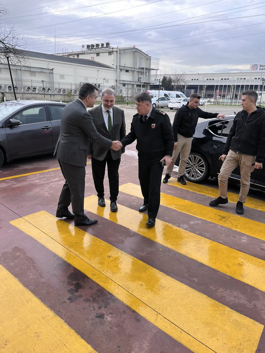 Sayın Bursa İl Jandarma Komutanımız İdris Tataroğlu Paşa,
Türk Standardları Enstitüsü (TSE) Bursa Bölge Koordinatörlüğümüzü ziyaret ederek bizleri onurlandırmıştır.

Nazik ziyaretleri ve kıymetli sohbetleri dolayısıyla kendilerine teşekkür ediyoruz. <a href="/Husrevmehmet/">Mehmet Hüsrev</a>