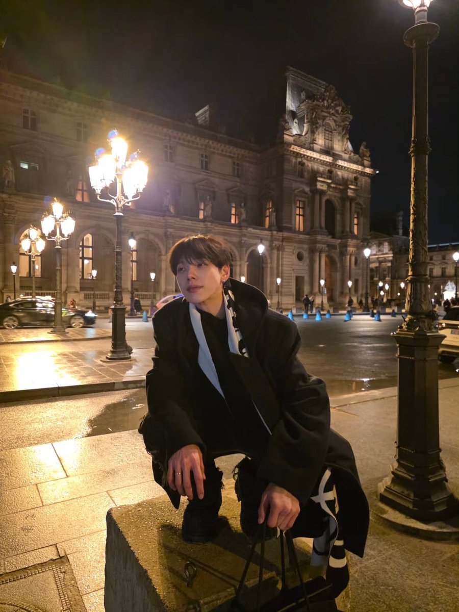 myitsMY's tweet image. บ้อกแบ้กอินปารีส น่ารักมั่กกกก ฮีเสริฟทุกลุคเลย หล่อมากค้าบบบบ 💖

#ต้าห์อู๋ #DAOU #oueiija