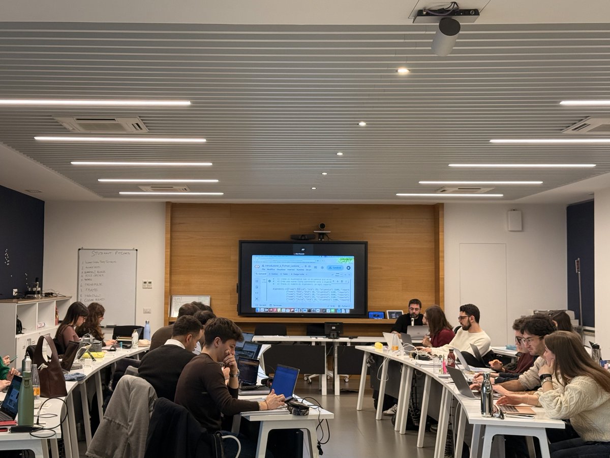 Scuola di Giornalismo Luiss tweet media