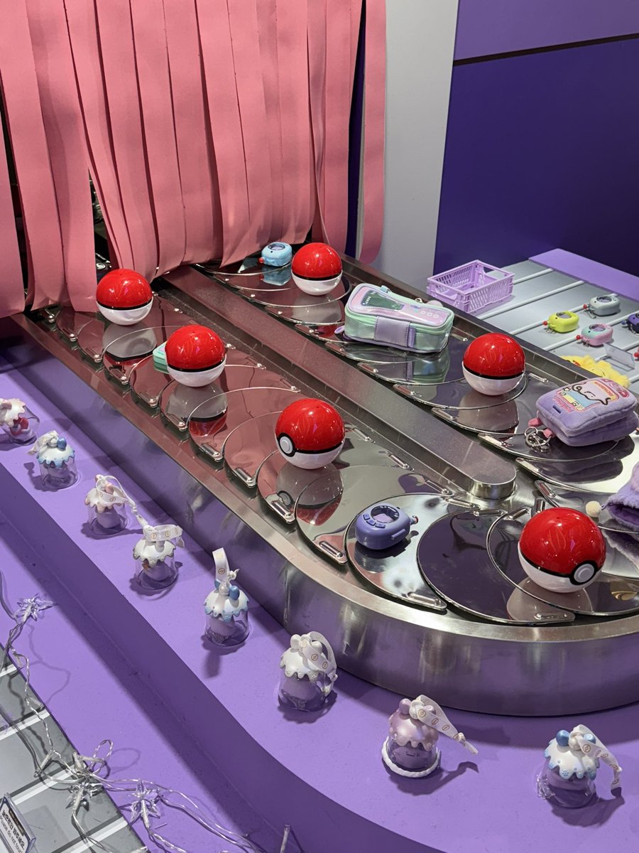 2 (♡i) tweet media