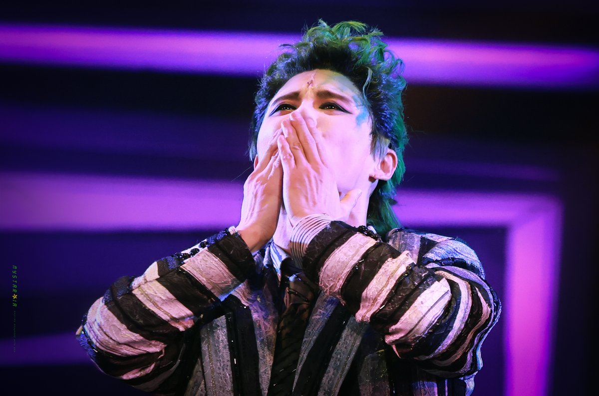 mystarxia's tweet image. 260106 뮤지컬 비틀쥬스 커튼콜 데이
김준수 비틀쥰스 👻
#김준수 #XIA #비틀쥬스

&amp;gt;&amp;gt;&amp;gt; 업로드 완료! 💚🖤🤍
🔗mystarxia.tistory.com/302