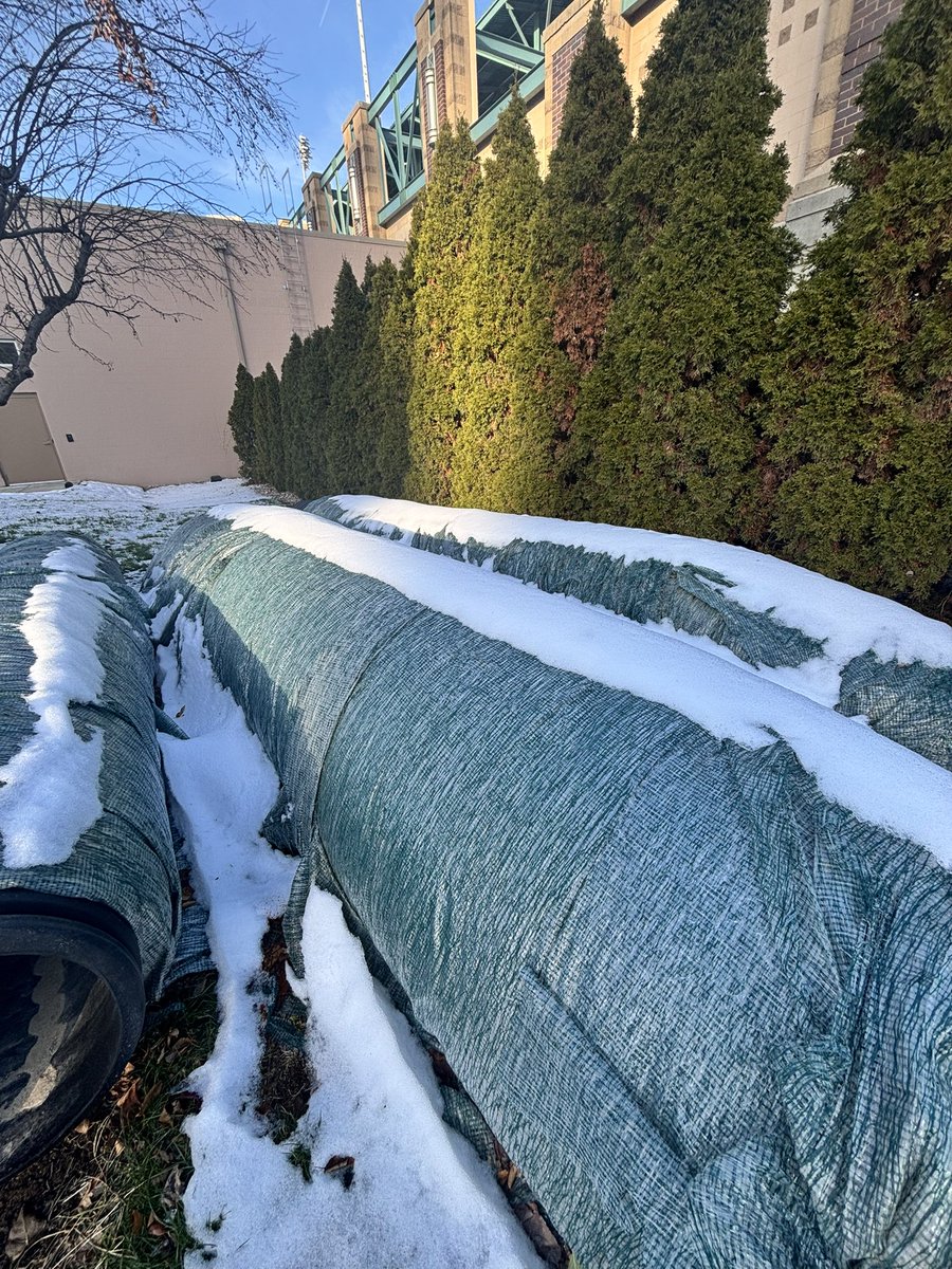 Grounds Crew tweet media