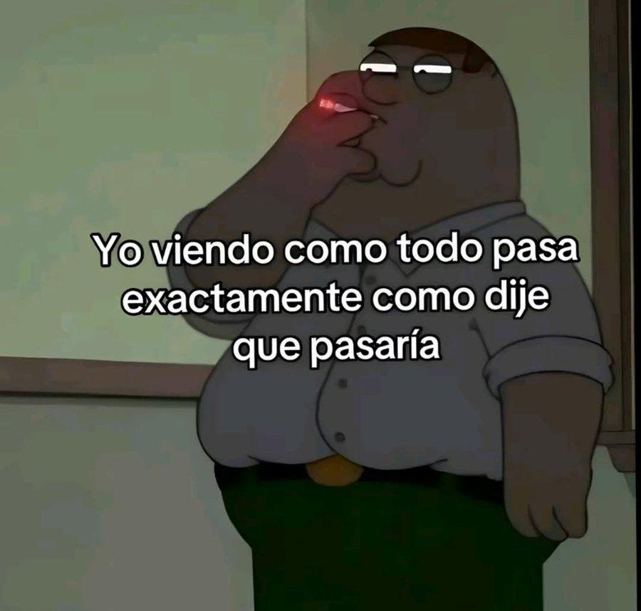 MFdisruptiva's tweet photo. Ay, qué Peter Griffin tan sabio fumando en la oscuridad! “Yo viendo cómo todo pasa exactamente como dije que pasaría”. Y tú ahí, orgulloso de tu título de profeta del desastre, ¿verdad, Cassandra de WhatsApp? https://t.co/VSvszAOCck