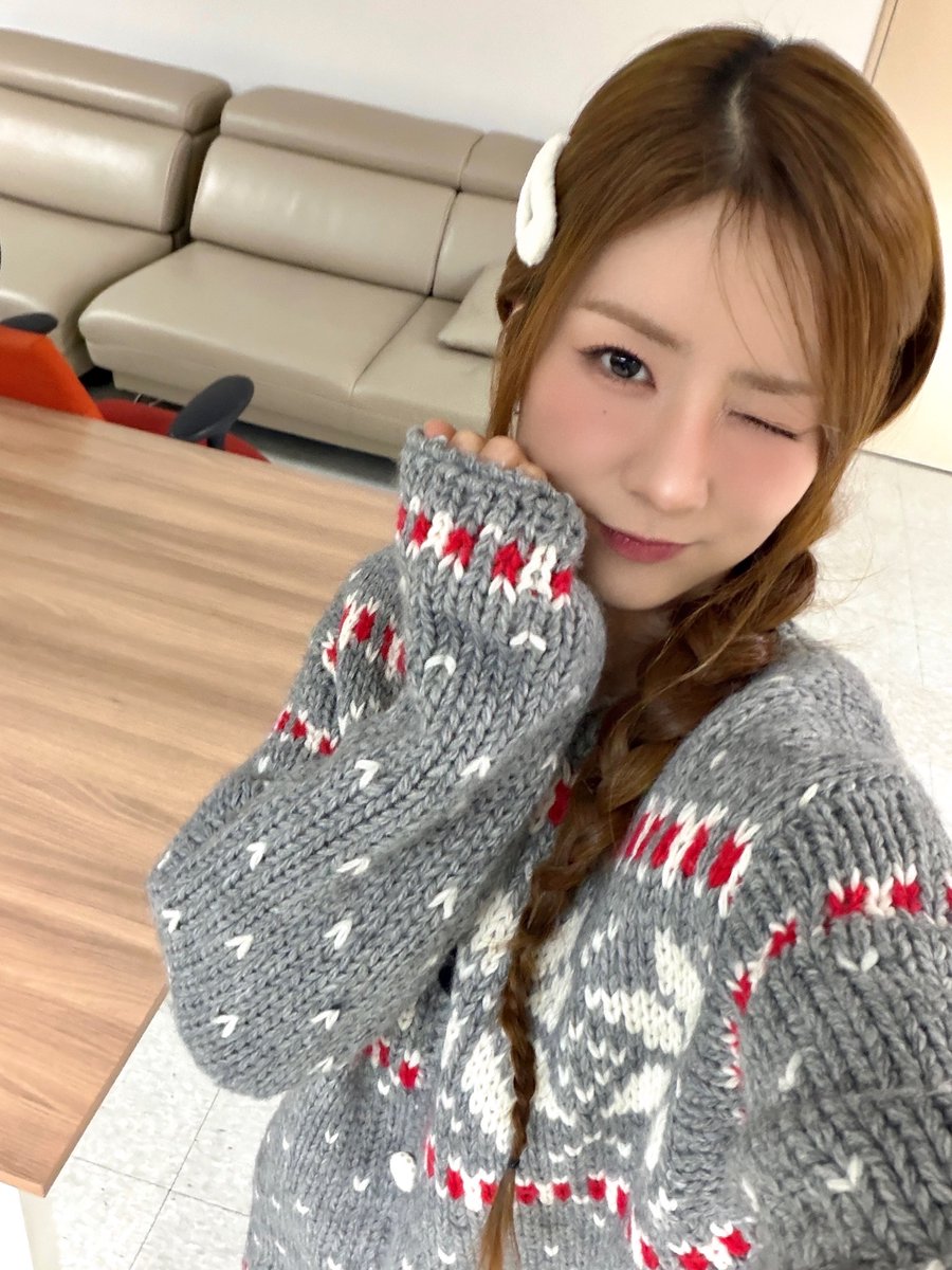 [📺]

잠시 후 10시 30분!

ENA <나솔사계>에
보미가 출연합니다 🥰

#에이핑크 #Apink
#윤보미 #보미 #BoMi
