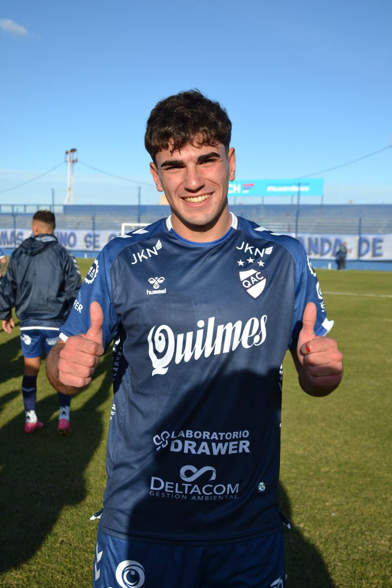 🚨Si llega Corvalán, Mirko Juárez y Lucas Romeo se irán a préstamo para poder sumar minutos en la temporada.