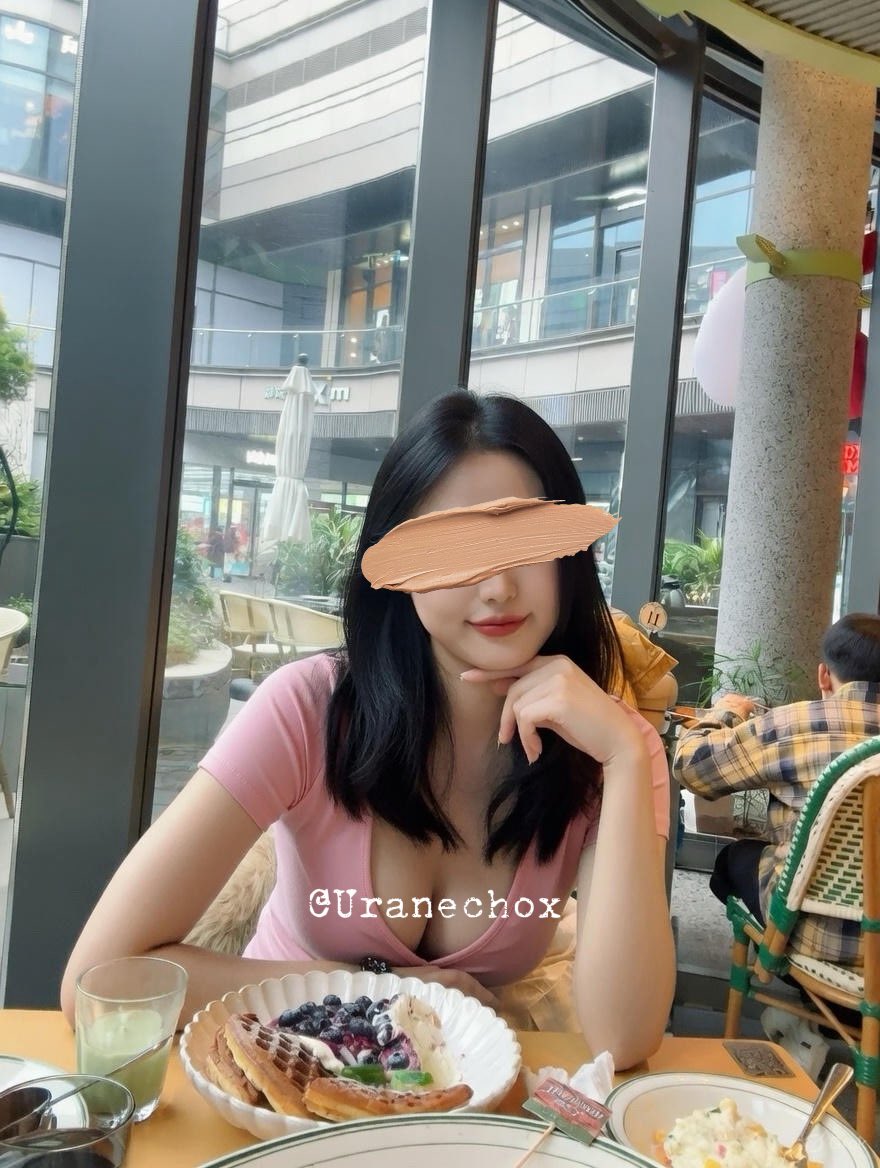 #淫妻日记 #反差人妻 #自拍 #美乳 #夏日限定 #母狗曝光 #绿帽癖 #单男3p