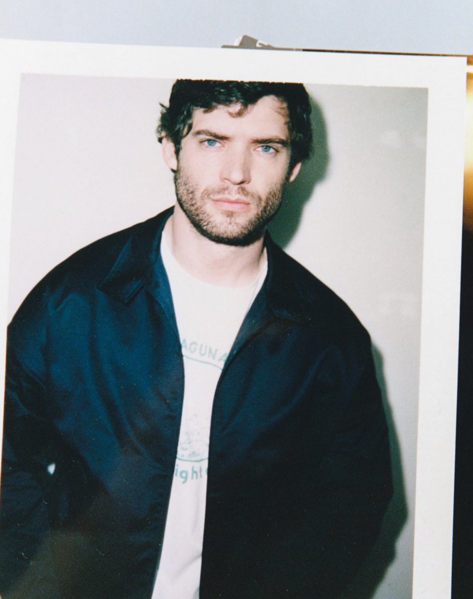 corensups's tweet image. OHMYGOD MOST GORGEOUS MAN