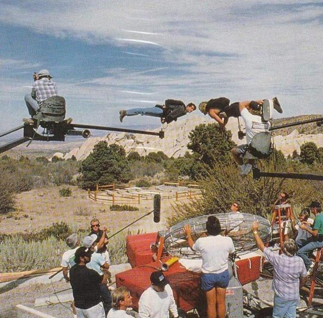 BobaFettANHSE's tweet image. Shooting the sky diving scene from #pointbreak #behindthescenes🎬 #filmmaking #specialeffects