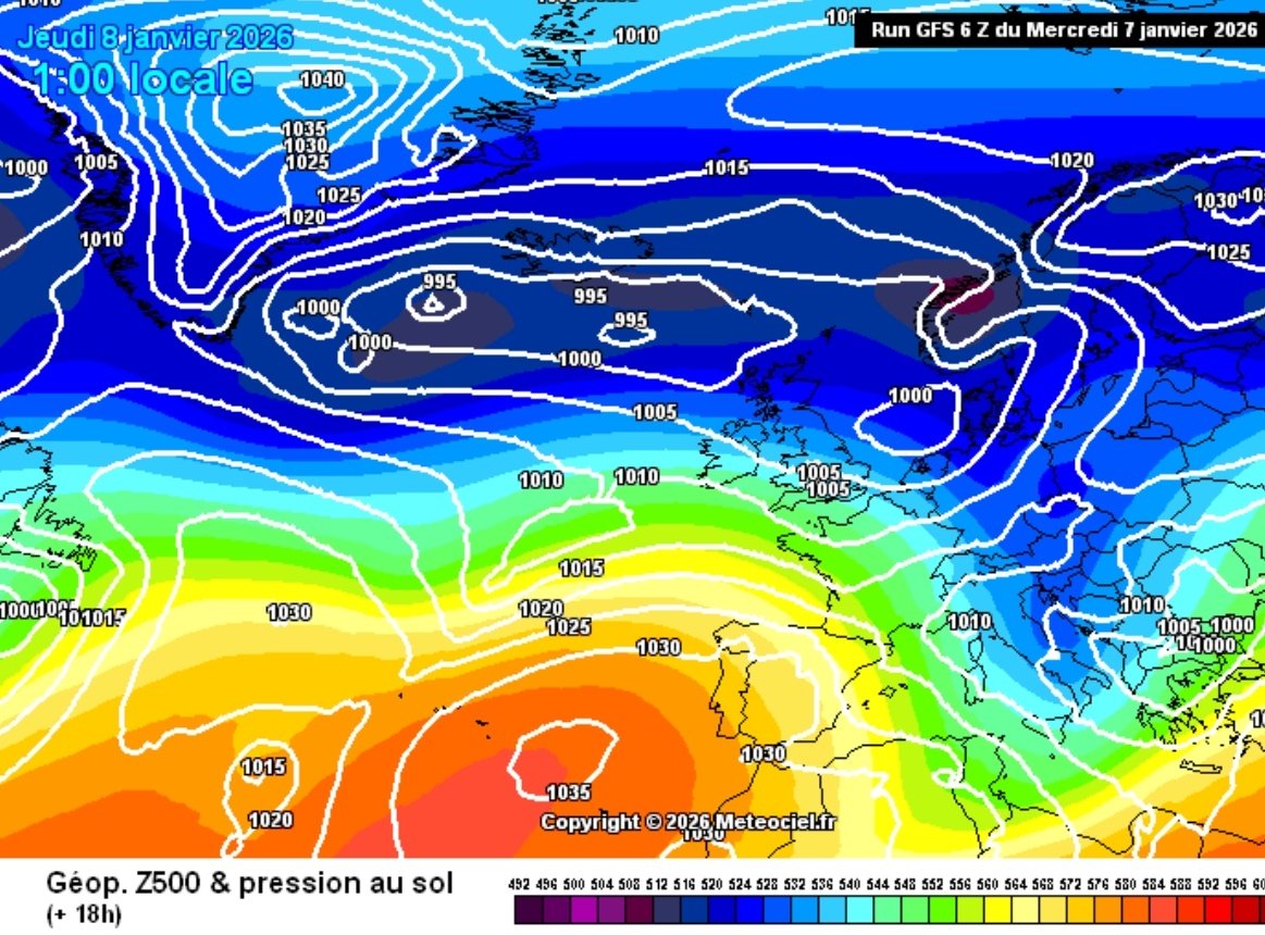 Navarmeteo_1411's tweet photo. 🧵HILO INFORMATIVO|(⚠️🌧️❄️ EPISODIO DE OESTE-NOROESTE/NOROESTE en el centro y norte de #NAVARRA) Días 9/1 y 10/1 

En las próximas horas, al norte de Azores, se va a empezar a gestar una profunda #borrasca, mediante una #ciclogénesis #explosiva (Su centro de bajas presiones(...) https://t.co/KZItrs6TOs