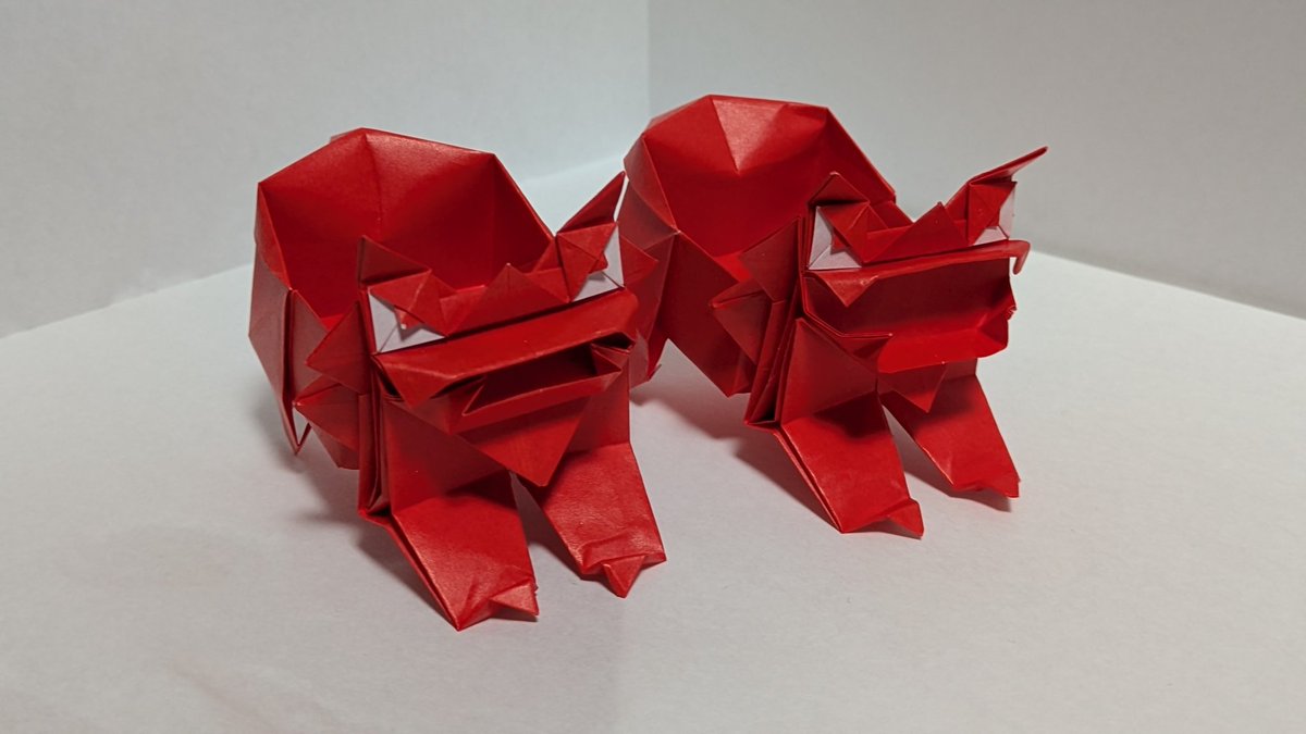 作品名:シーサーBOX

去年の春ぐらいにできたオリジナル作品。

2枚組でノリなしで組めるのがお気に入り。
ちゃんと左側が「シー」で右側が「サー」になってます。
箱にもなってるのでサータアンダギーを入れたいな。